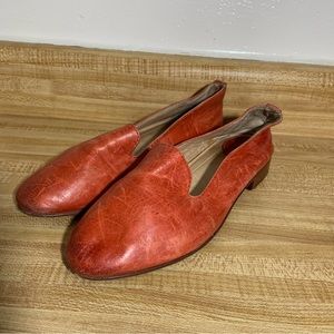 Womens Frye Burnt Orange Distressed Loafer Flats Shoes 8.5M